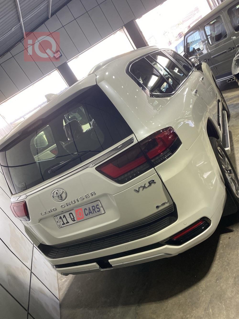 تۆیۆتا لاند کروزەر